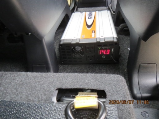 ・100V/1200W電源出力装備車両